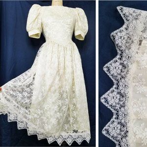 Vintage GUNNE SAX 80s Womens Lace Dress Victorian Bridal  Satin Lace Prom Dress